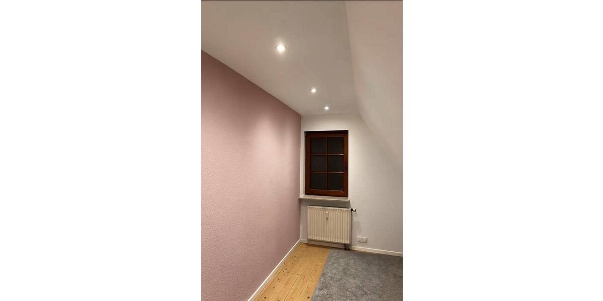 Dachgeschoßwohnung Markgröningen - 4.5 Zimmer, 92 m&sup2;, 369.000&euro; | Angebot:26704117