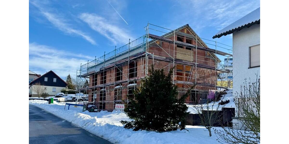 Doppelhaushälfte Mosbach - 7 Zimmer, 183 m&sup2;, 1.550&euro; | Angebot:26034012