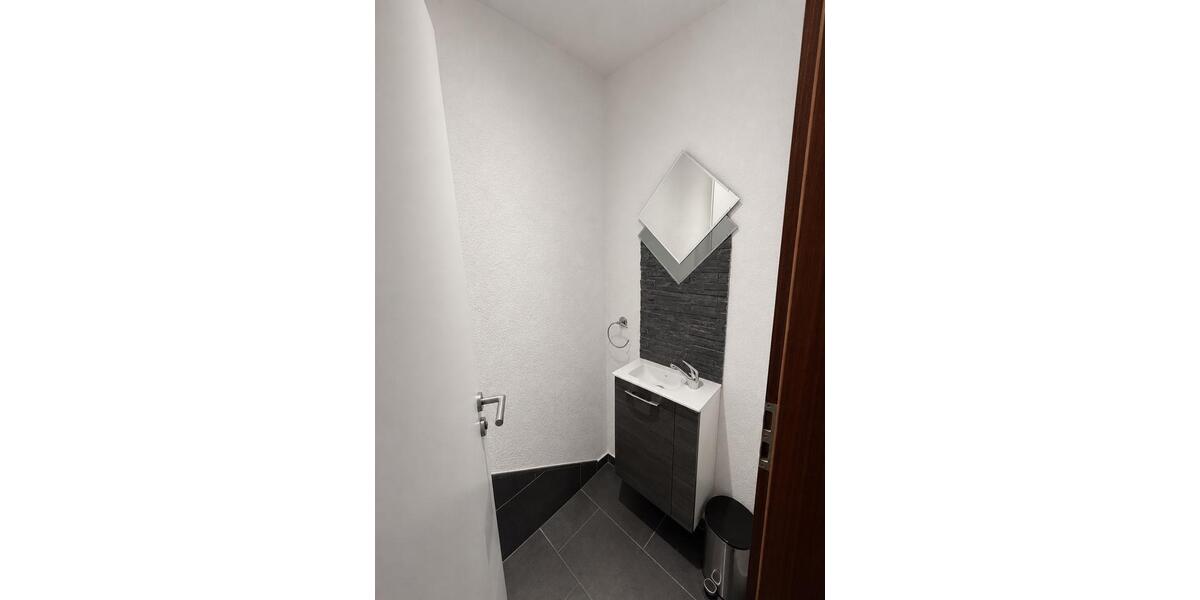 Dachgeschoßwohnung Heilbronn Frankenbach - 2.5 Zimmer, 65 m&sup2;, 299.000&euro; | Angebot:27120252