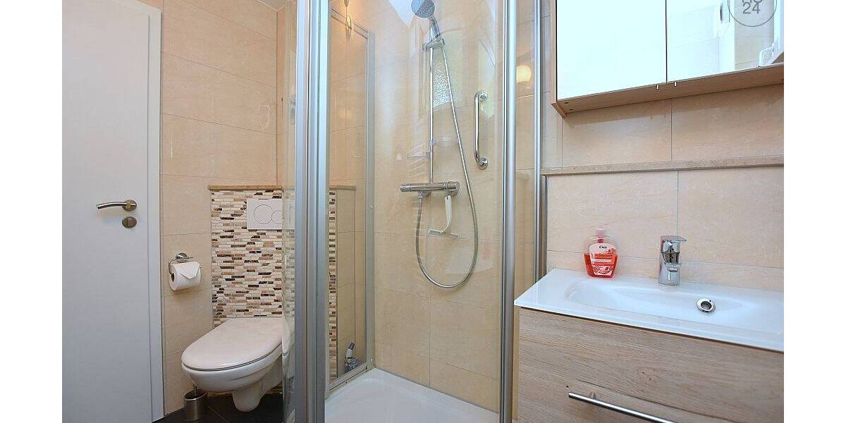 Etagenwohnung Backnang - 2 Zimmer, 60 m&sup2;, 1.150&euro; | Angebot:25742826