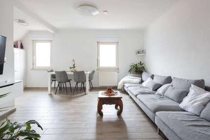 Wohnung Ludwigsburg Oßweil - 4.5 Zimmer, 118 m&sup2;, 1.700&euro; | Angebot:26224440