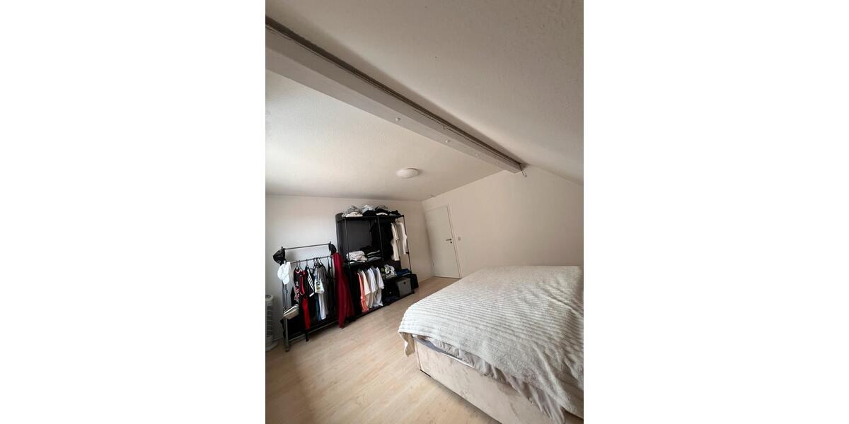 Etagenwohnung Ludwigsburg Oßweil - 3 Zimmer, 70 m&sup2;, 820&euro; | Angebot:25592536