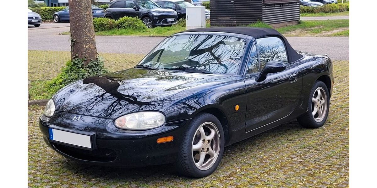 Mazda MX-5 268.000 km 2.500 &euro; Bietigheim-Bissingen 74321