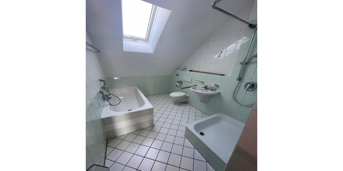 Dachgeschoßwohnung Ludwigsburg - 3 Zimmer, 70 m&sup2;, 369.000&euro; | Angebot:27185767