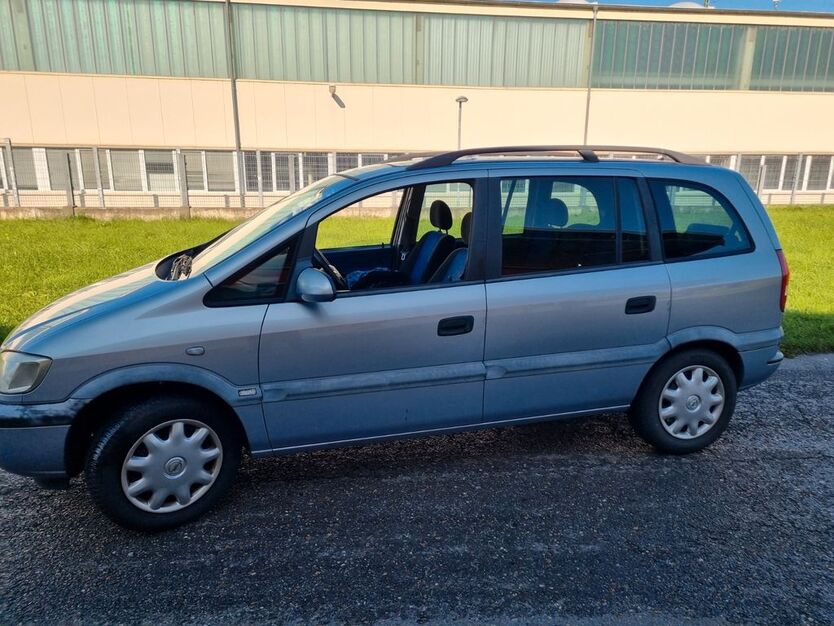 Opel Zafira 179.628 km 2.000 € Sinsheim 74889
