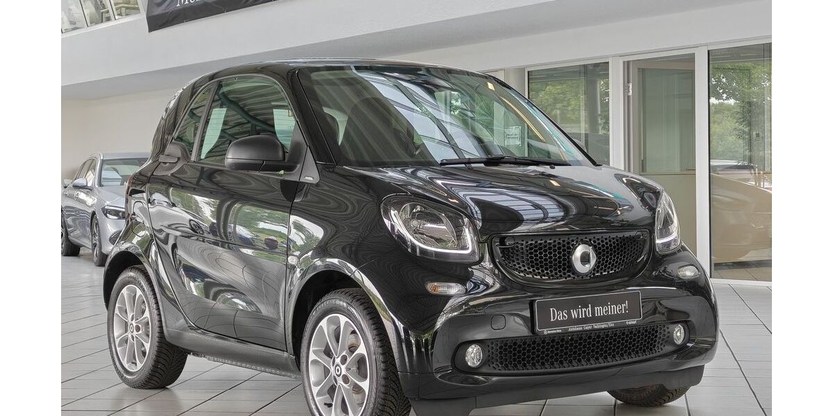 Smart ForTwo 30.663 km 16.350 &euro; Asperg 71679