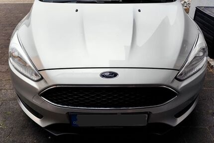 Ford Focus 98.924 km 7.699 &euro; Neckarsulm 74172