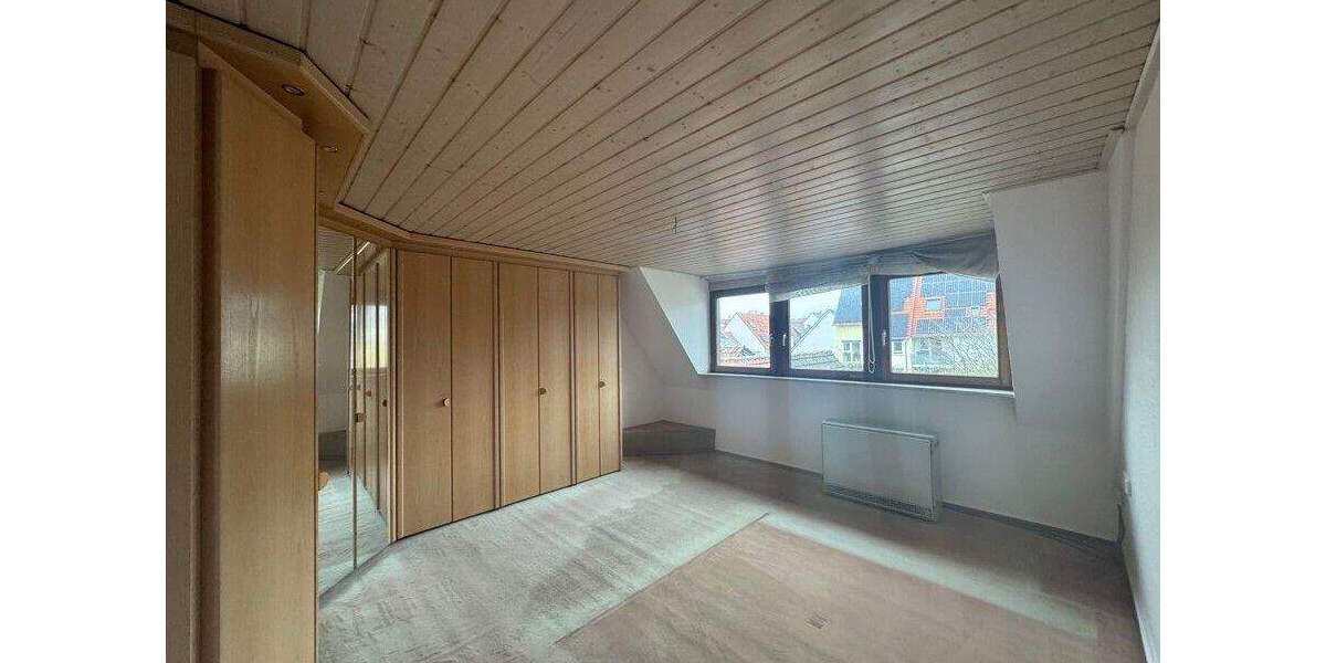Reihenmittelhaus Ludwigsburg / Pflugfelden Pflugfelden - 6 Zimmer, 162 m&sup2;, 339.000&euro; | Angebot:25695931