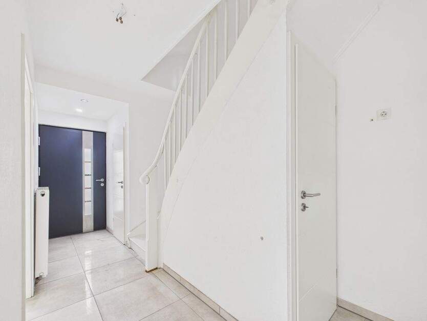 Ruhig gelegene familienfeundliche DHH im Herzen von Heilbronn mit Garage und kleinem Gärtchen 6 zimmer