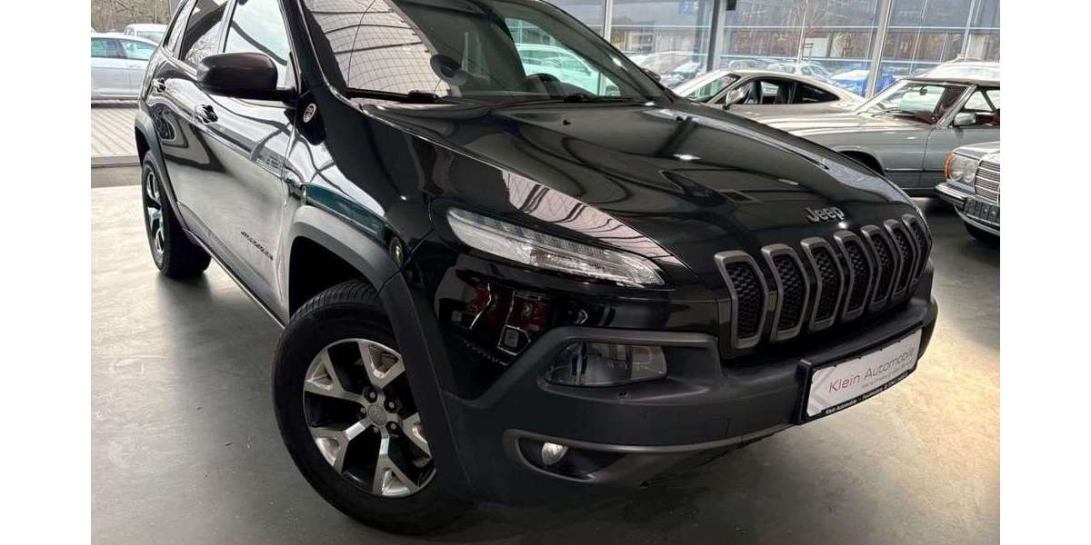 Jeep Cherokee 152.000 km 14.990 &euro; Forchtenberg 74670