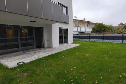 ** ERSTBEZUG! 4,5 Zi.-EG-Wohnung + gr. Grt., 108 qm Wfl., hochwertige Bauweise, modern und schick ** 4 zimmer