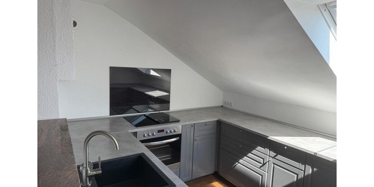 Dachgeschoßwohnung Neckarsulm - 3.5 Zimmer, 76 m&sup2;, 990&euro; | Angebot:26342835