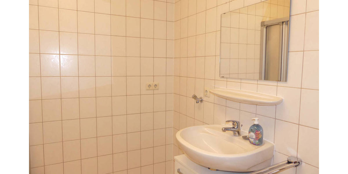 Etagenwohnung Freiberg am Neckar Heutingsheim - 2 Zimmer, 58 m&sup2;, 780&euro; | Angebot:26787818