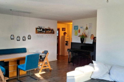 3-Zimmer-Wohnung mit Balkon & Stellplatz in Ludwigsburg – gepfleg zimmer