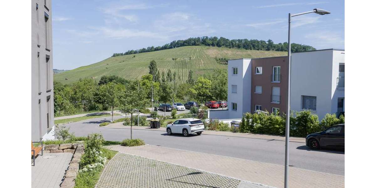 Etagenwohnung Weinsberg - 3 Zimmer, 83 m&sup2;, 1.100&euro; | Angebot:25756530