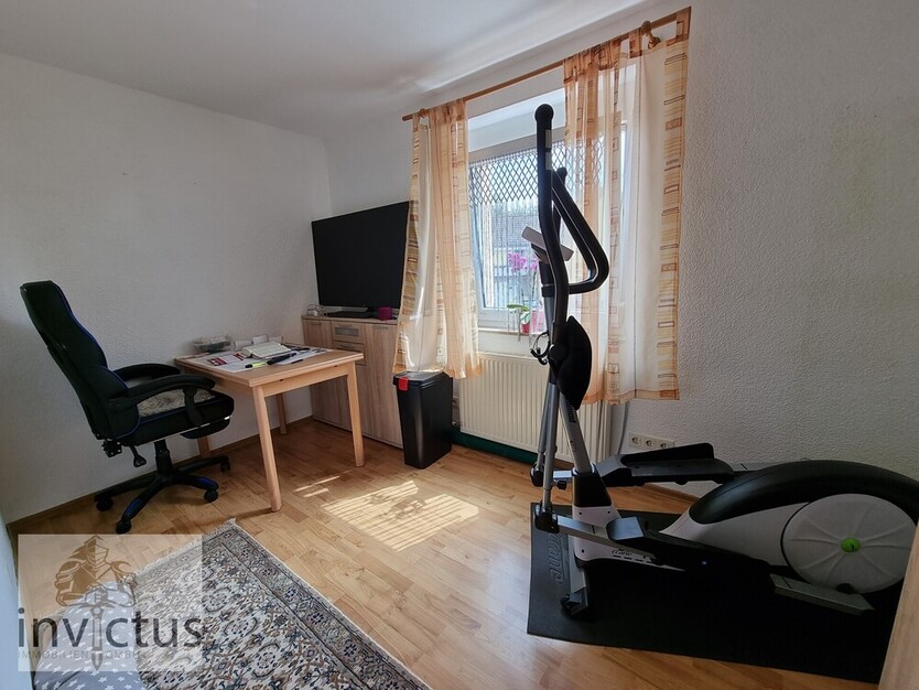 Charmantes Zweifamilienhaus in Obersulm! Vielseitig nutzbar für Familien, Investoren und Mehrgenerationenwohnen 7 zimmer