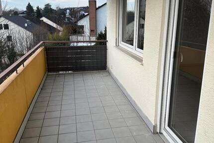3 Zimmer Wohnung mit 90qm toller Schnitt großer Balkon EBK 3 zimmer
