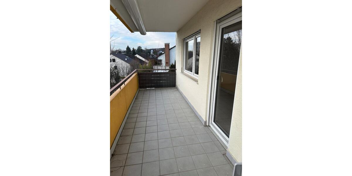 3 Zimmer Wohnung mit 90qm toller Schnitt großer Balkon EBK 3 zimmer