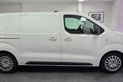 Opel Vivaro 144.000 km 11.900 &euro; Asperg/Ludwigsburg bei Stuttgart 71679