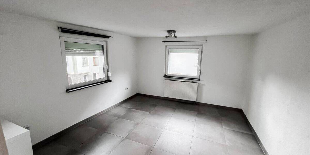 Einfamilienhaus Öhringen / Michelbach am Wald Michelbach - 7 Zimmer, 147 m&sup2;, 250.000&euro; | Angebot:25701391