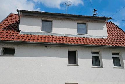 Haus Backnang - 8 Zimmer, 180 m&sup2;, 265.000&euro; | Angebot:26109024