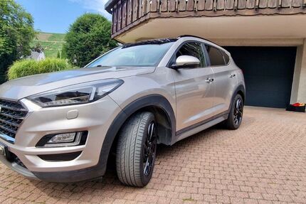 Hyundai TUCSON 117.500 km 17.790 &euro; Mundelsheim 74395