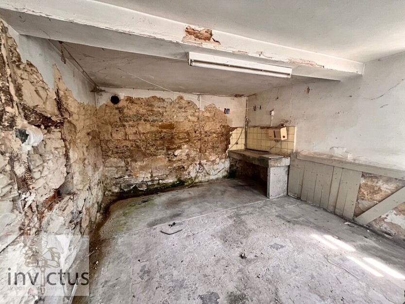 Eine spannende Gelegenheit für Handwerker, Investoren oder kreative Köpfe, Ihr eigenes Projekt! 5 zimmer