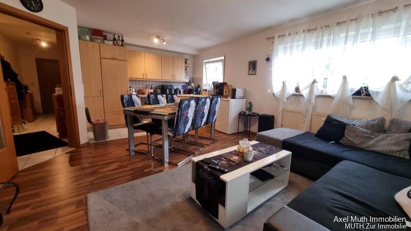 Etagenwohnung Sulzfeld - 3 Zimmer, 64 m&sup2;, 670&euro; | Angebot:26305710