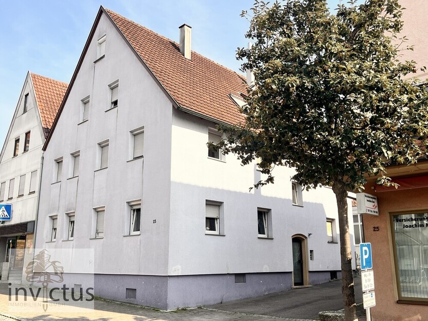 Investition mit Perspektive, sanierungsbedürftige 4- Zimmer Wohnung im Erdgeschoss 4 zimmer