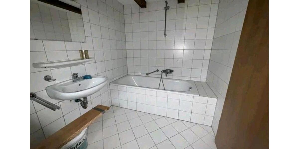 Dachgeschoßwohnung Vaihingen an der Enz - 2 Zimmer, 42 m&sup2;, 130.000&euro; | Angebot:26273765