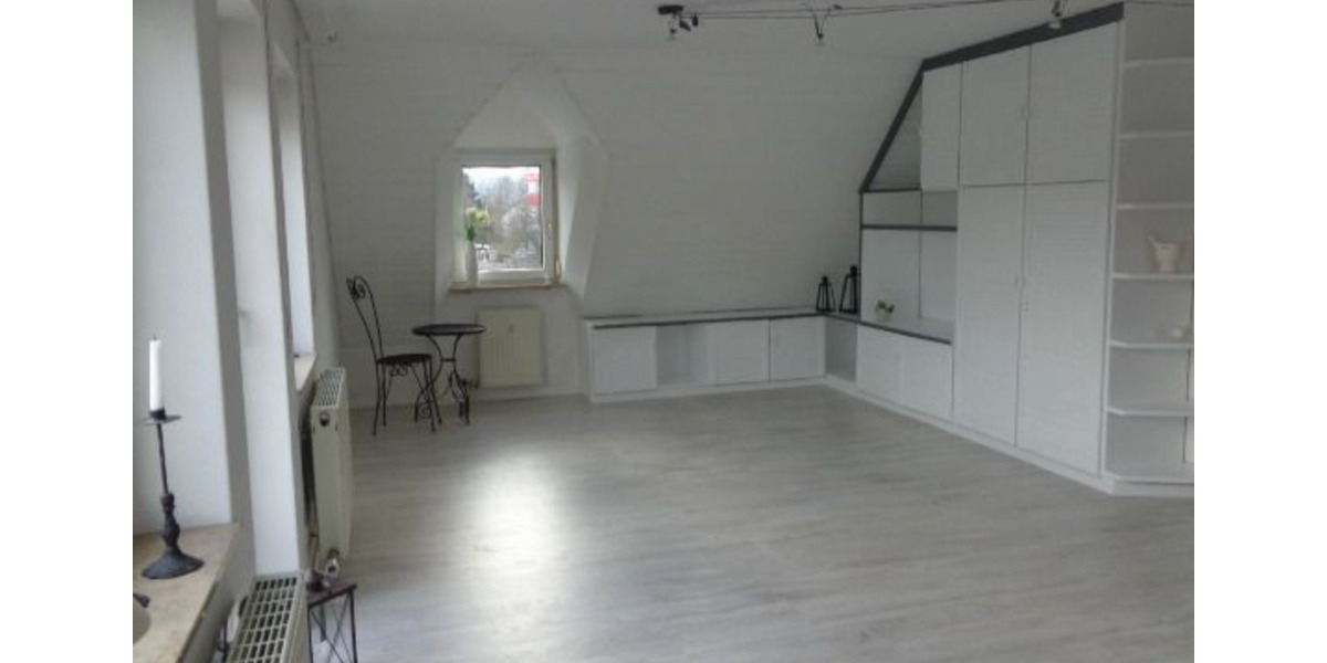 Dachgeschoßwohnung Heilbronn - 2 Zimmer, 50 m&sup2;, 710&euro; | Angebot:24764888