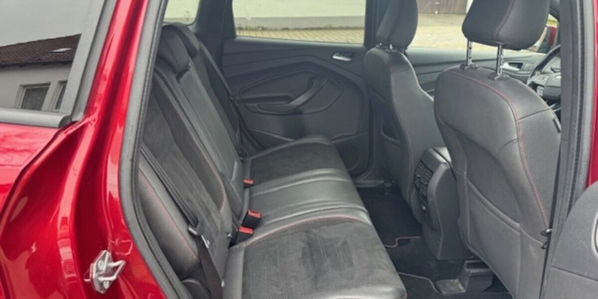 Ford Kuga 1.5 ST-Line 4X4 129.047 km 8.990 &euro; Neckarsulm 74172