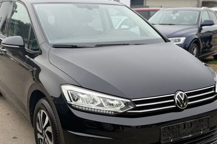 VW Touran 133.000 km 19.999 &euro; Gundelsheim 74831