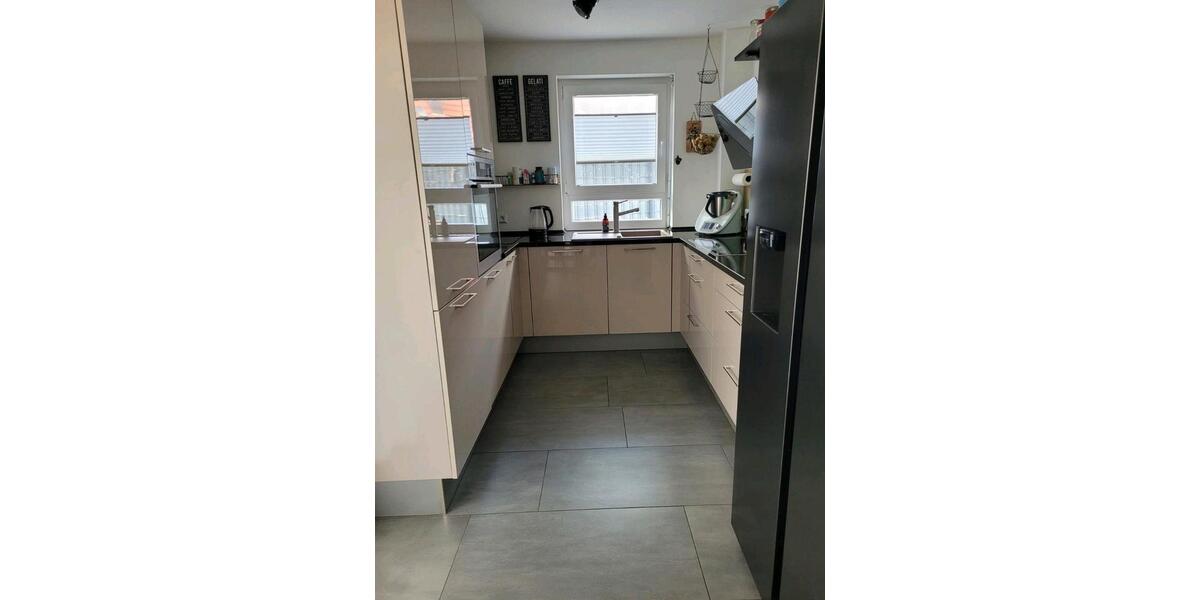 Schöne 3,5 Zimmer Wohnung mit Garten in Freiberg a.N. 3 zimmer