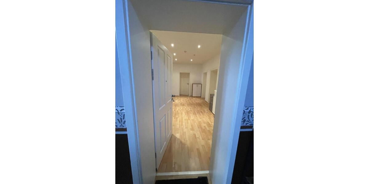 Etagenwohnung Sinsheim - 3 Zimmer, 91 m&sup2;, 875&euro; | Angebot:25589035