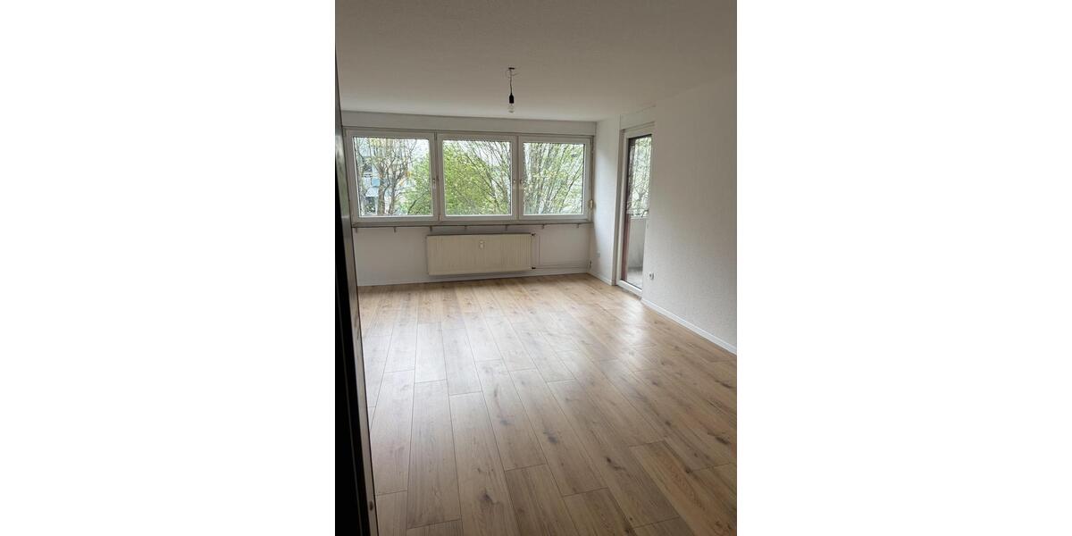Etagenwohnung Ludwigsburg Hoheneck - 2 Zimmer, 63 m&sup2;, 860&euro; | Angebot:26216331