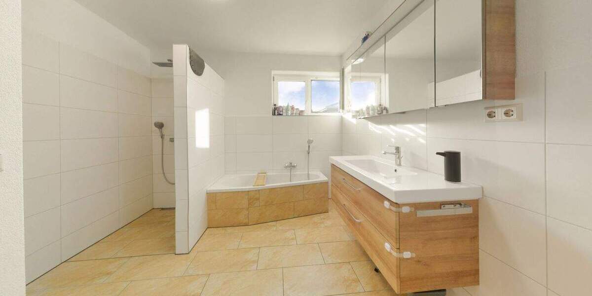 Einfamilienhaus Neckarsulm Amorbach - 5 Zimmer, 210 m&sup2;, 990.000&euro; | Angebot:25050963