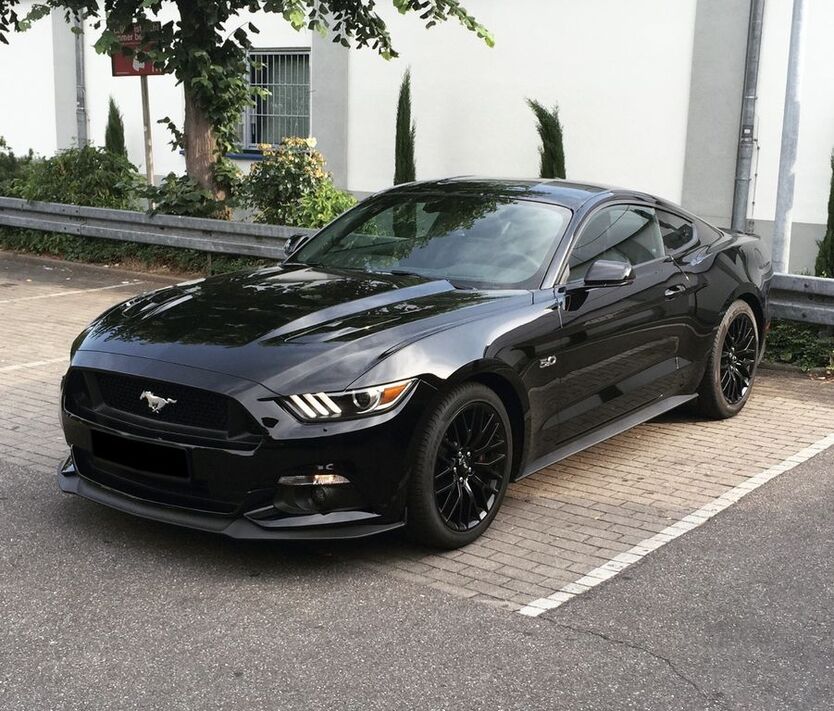 Ford Mustang 91.500 km 32.999 € Bad Friedrichshall 74177