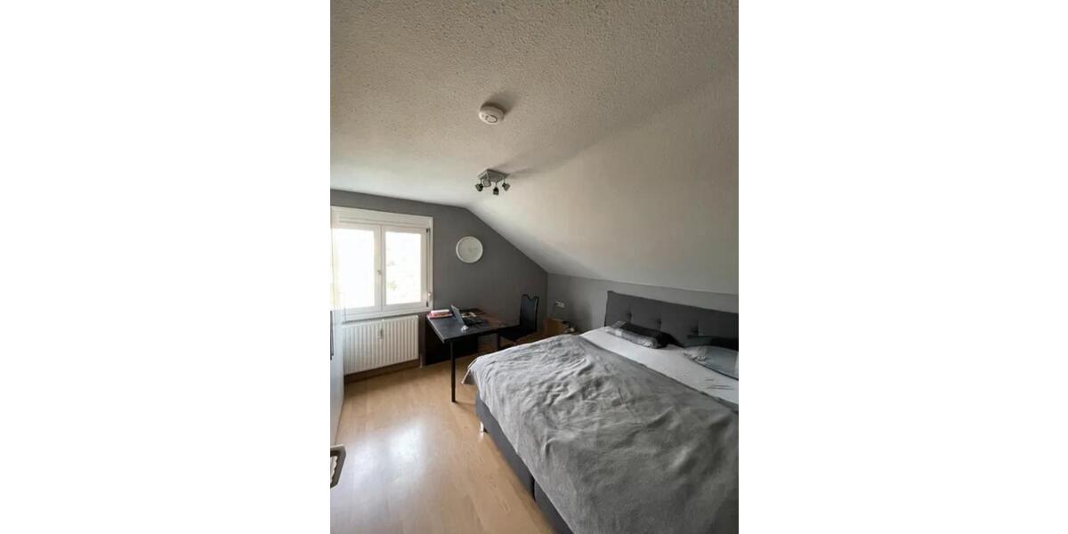 Dachgeschoßwohnung Ludwigsburg Oßweil - 2 Zimmer, 59 m&sup2;, 990&euro; | Angebot:25272114