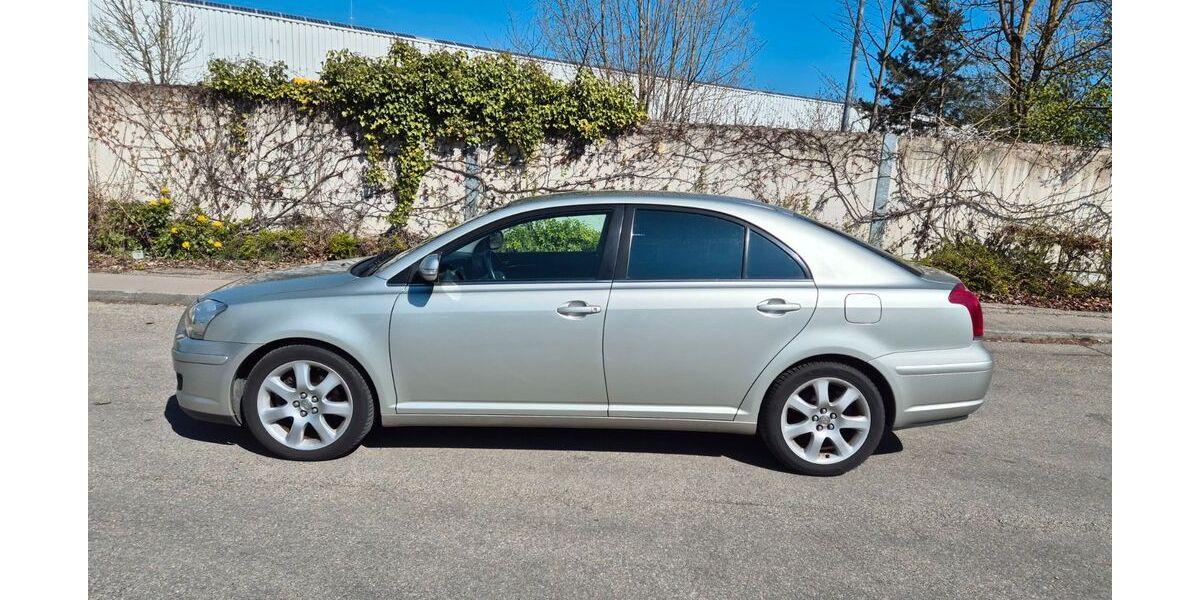 Toyota Avensis 100.000 km 6.300 &euro; möglingen 71696