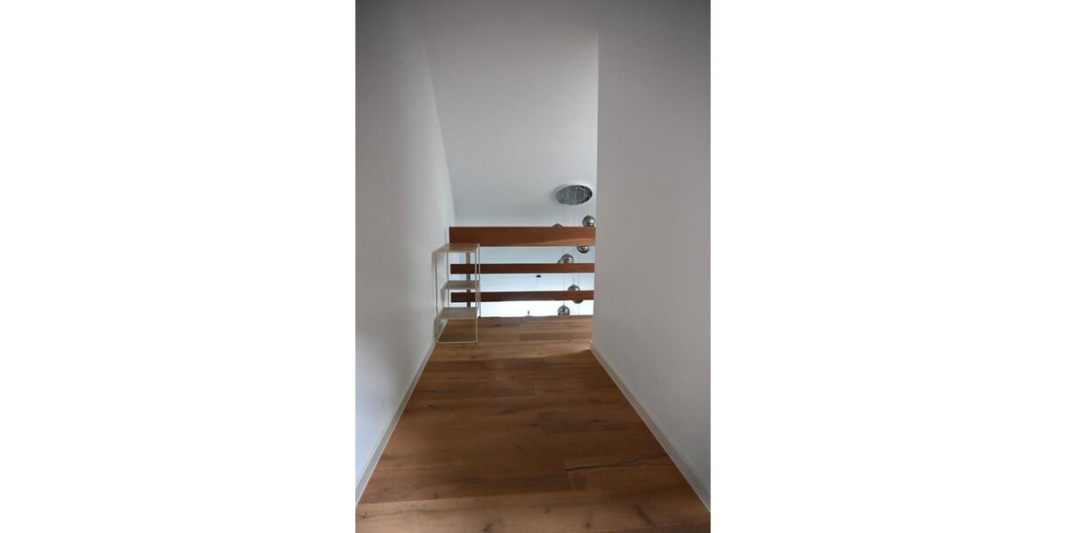 Etagenwohnung Ludwigsburg Hoheneck - 4.5 Zimmer, 130 m&sup2;, 550.000&euro; | Angebot:27088378