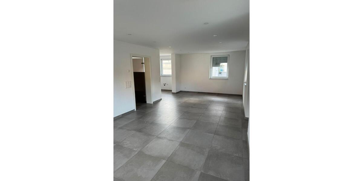Erdgeschoßwohnung Oedheim - 1 Zimmer, 85 m&sup2;, 900&euro; | Angebot:26456395