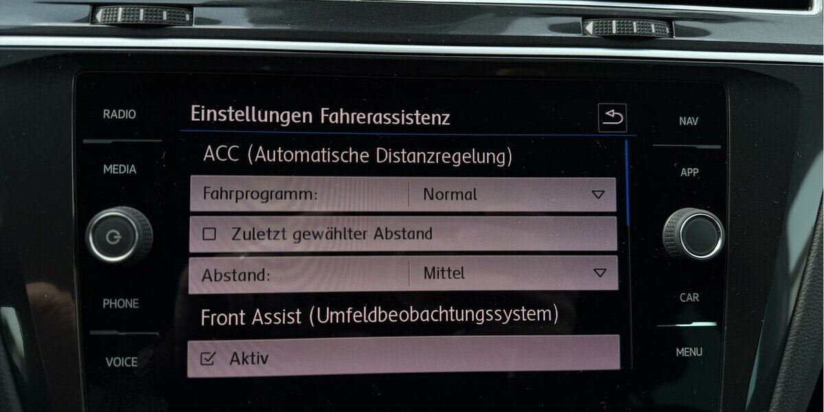VW Tiguan 1.4 TSI BMT ´´Sound´´ Navi ACC AHK 100.000 km 16.990 &euro; Neckarsulm 74172