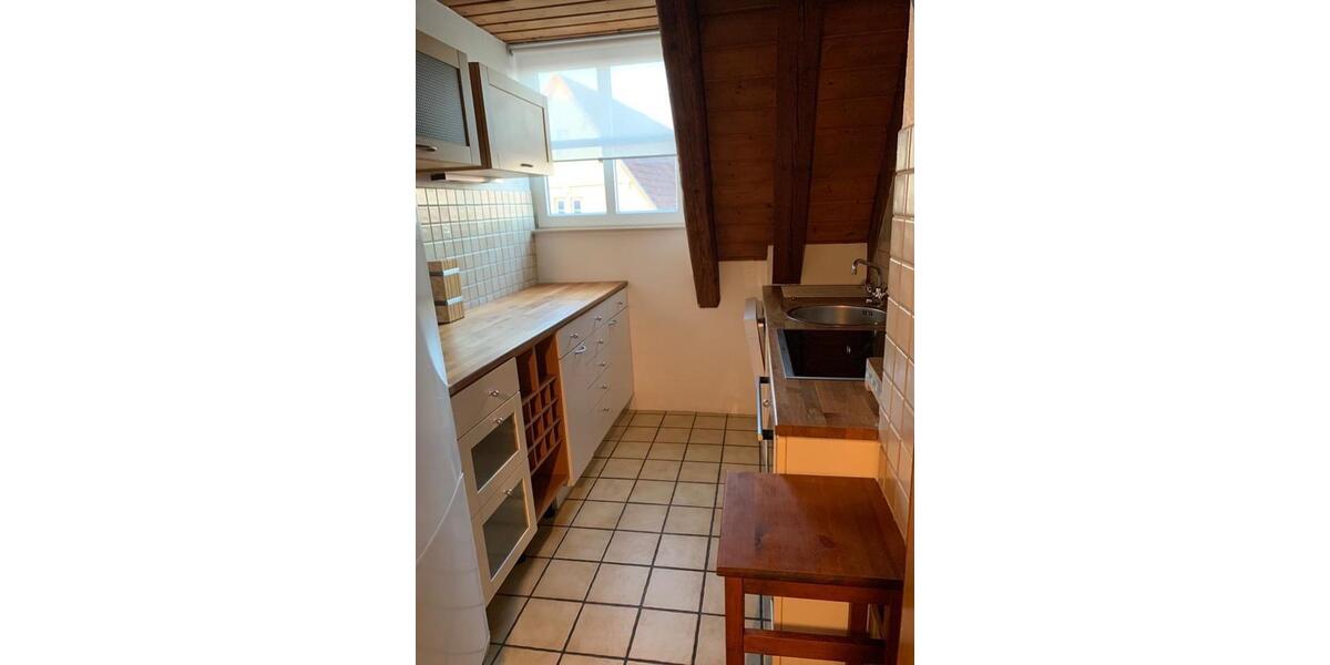 Dachgeschoßwohnung Ludwigsburg Hoheneck - 2.5 Zimmer, 70 m&sup2;, 225.000&euro; | Angebot:26844883