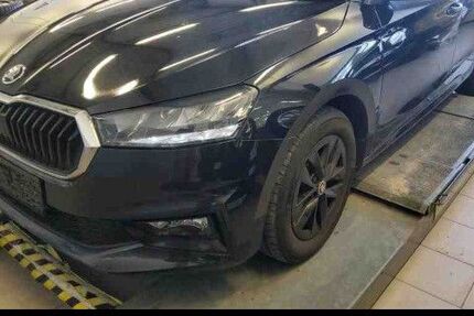 Skoda Fabia 49.400 km 13.930 &euro; Öhringen 74613