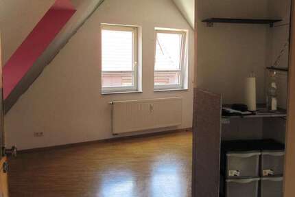 Wohnung Mosbach - 1 Zimmer, 32 m&sup2;, 270&euro; | Angebot:26890934