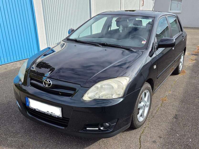 Toyota Corolla 160.000 km 3.800 € Untergruppenbach 74199