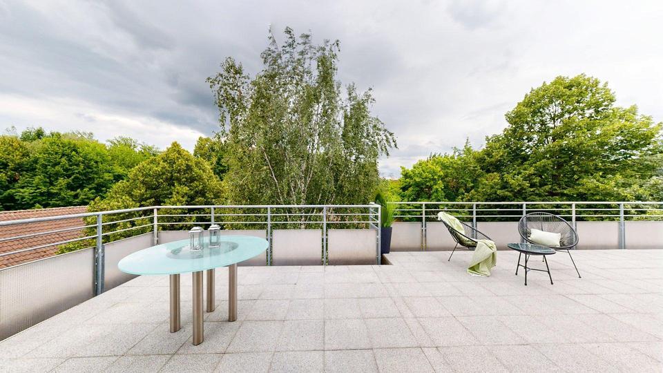 PENTHOUSE H - Loft-Charakter mit XXL-Terrasse und einem Tiefgaragenstellplatz inklusive in Heilbronn zimmer