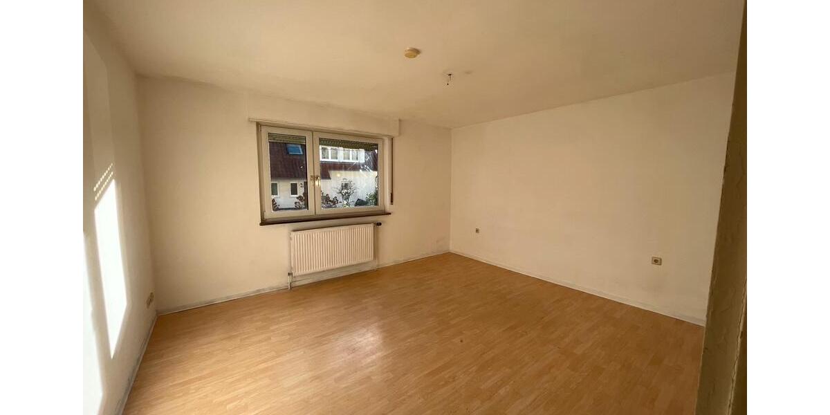 Mehrfamilienhaus, Wohnhaus Ludwigsburg Pflugfelden - 9 Zimmer, 208 m&sup2;, 675.000&euro; | Angebot:26940588
