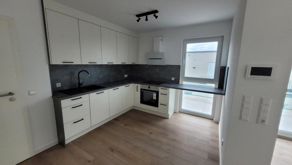 Einfamilienhaus Bad Friedrichshall - 2 Zimmer, 76 m&sup2;, 1.150&euro; | Angebot:27620152